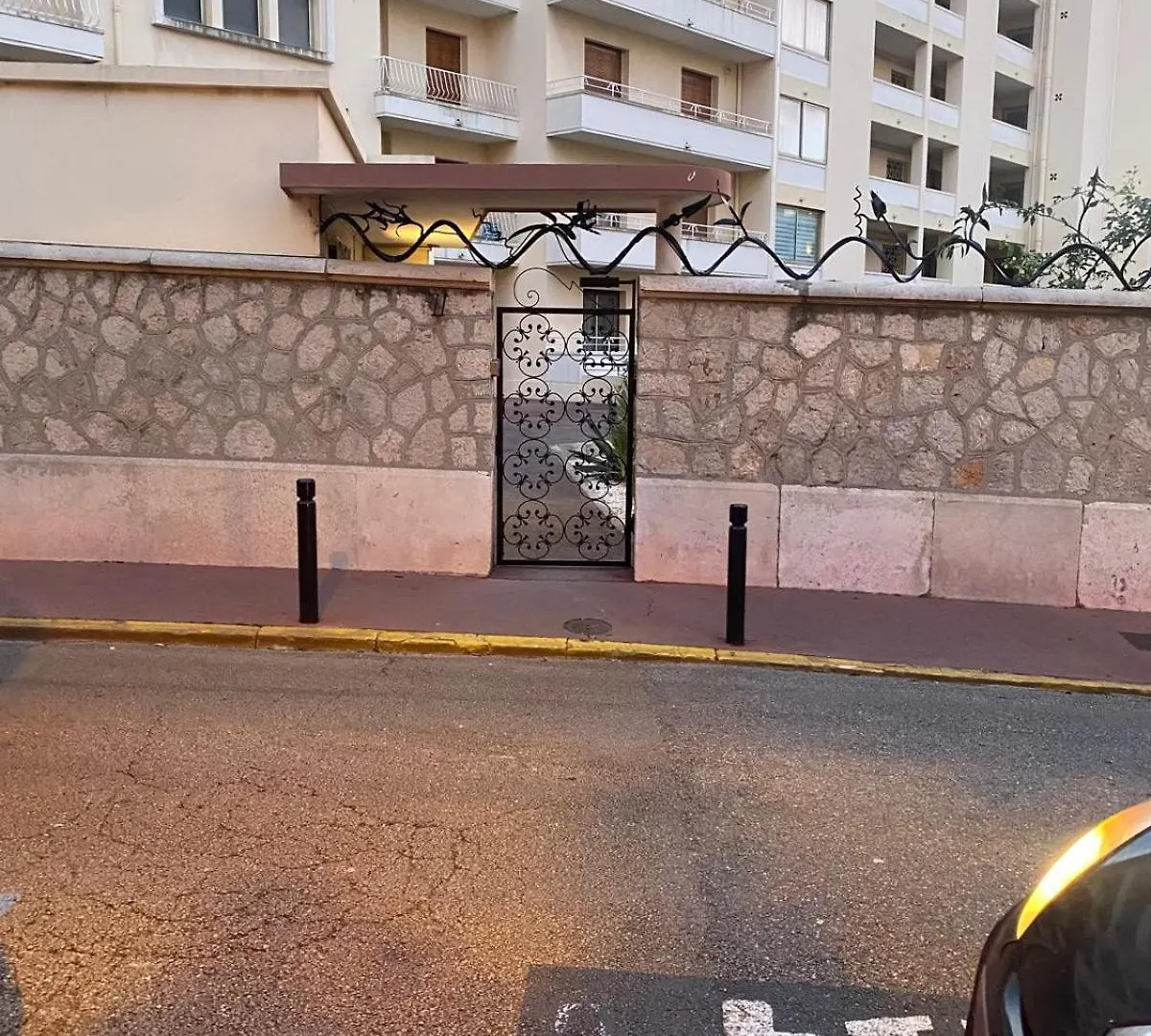 Charmant 2 Pieces Avec Terrasse Vue Mer L! A1B120 Cannes