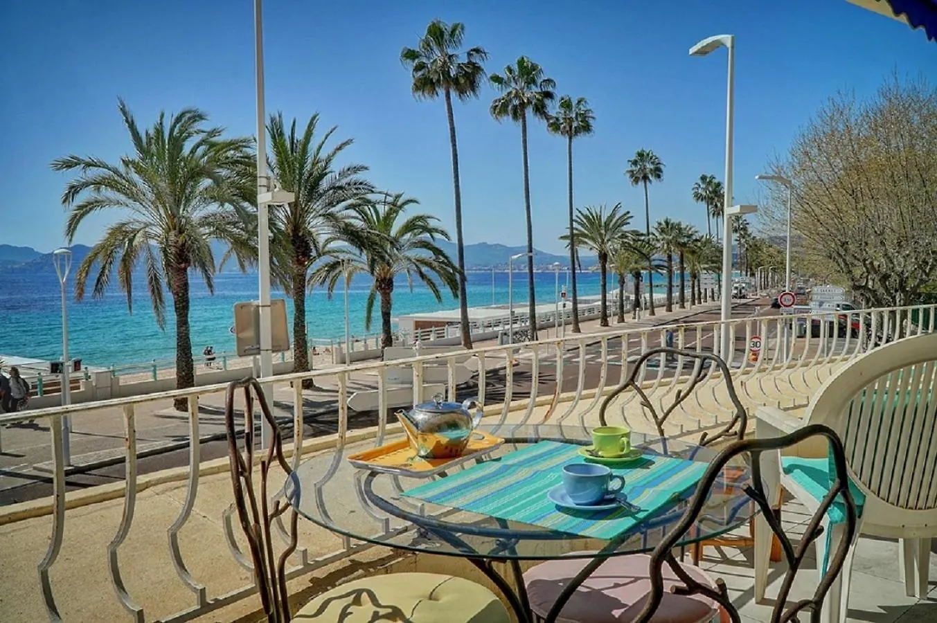 Apartment Charmant 2 Pieces Avec Terrasse Vue Mer L! A1B120 Cannes