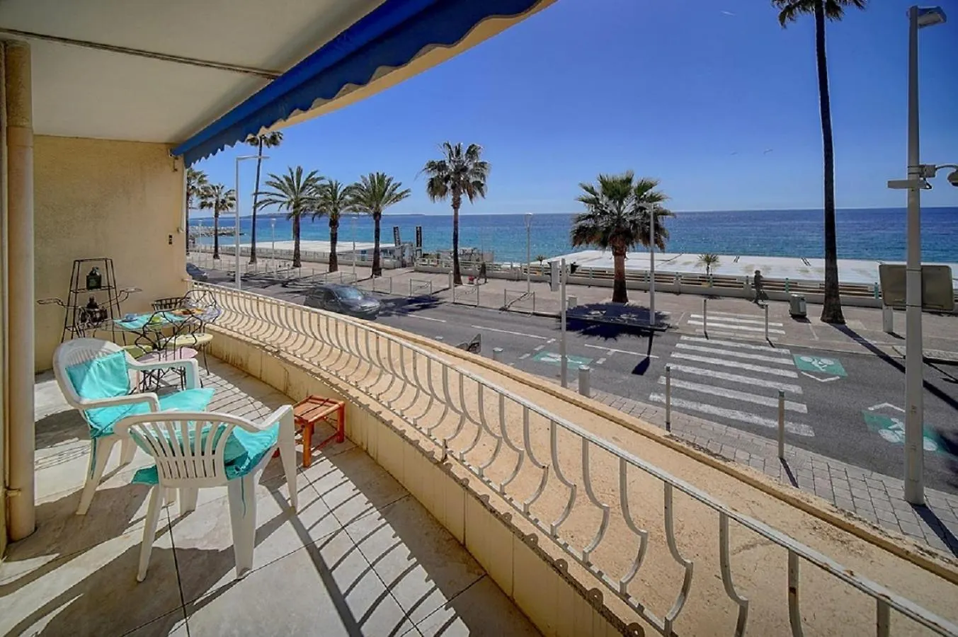 Charmant 2 Pieces Avec Terrasse Vue Mer L! A1B120 Cannes Apartment